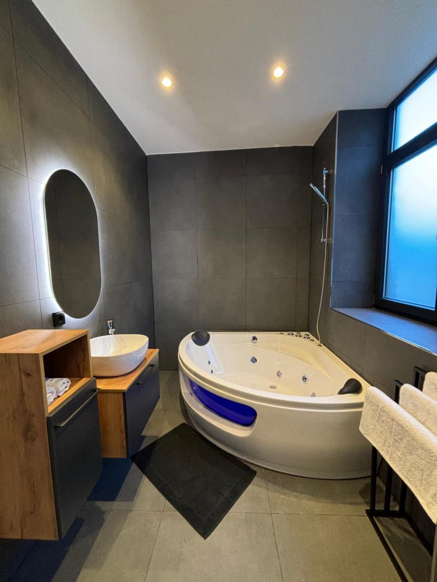 Luxus Apartment Mit Whirlpool In Kiel Exteriér fotografie