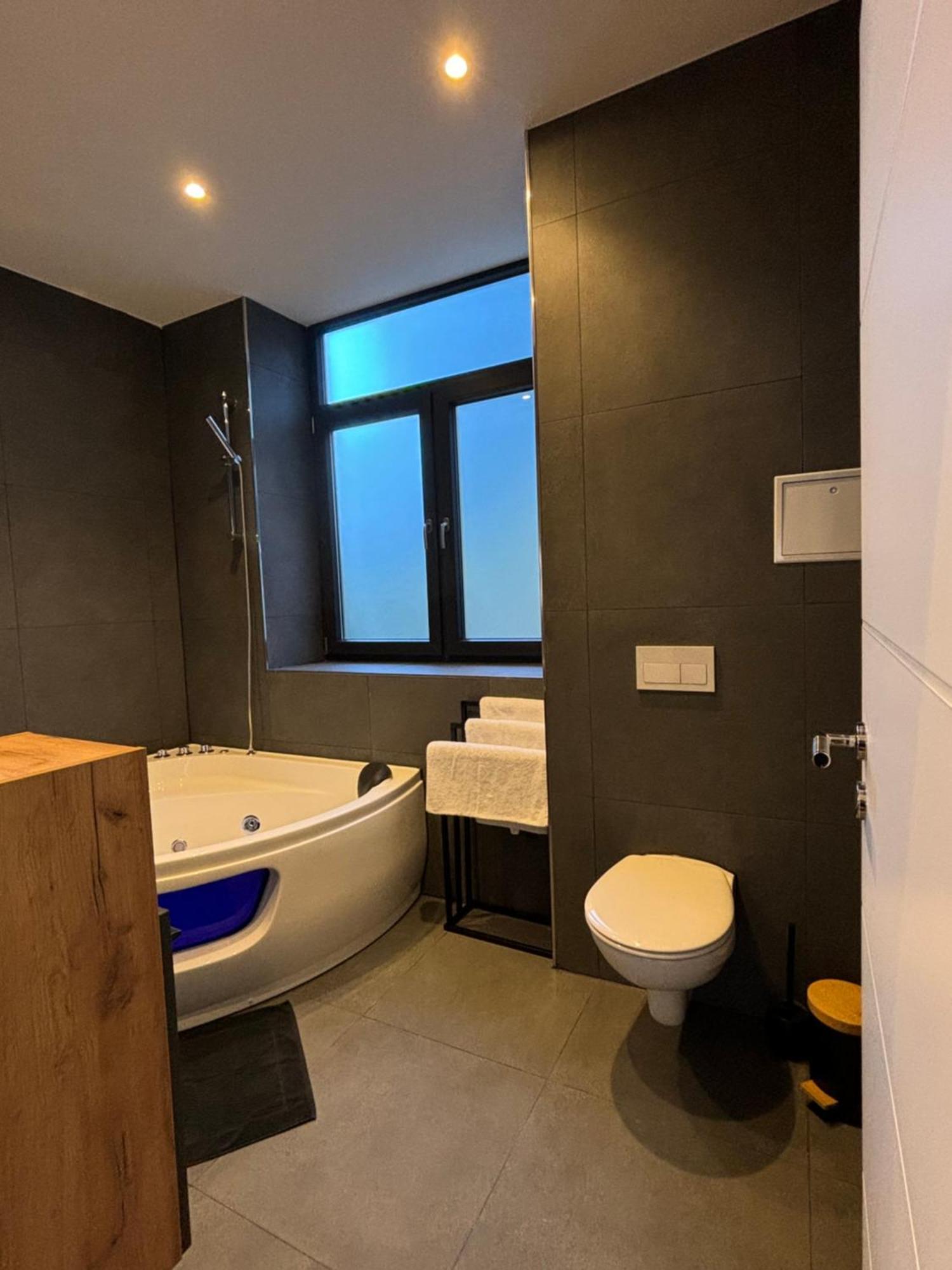 Luxus Apartment Mit Whirlpool In Kiel Exteriér fotografie